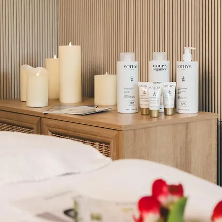 Julius A Emma - Luxury Boutique Retreat Ξενοδοχείο Κάρλοβι Βάρι