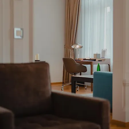 Ξενοδοχείο Julius A Emma - Luxury Boutique Retreat