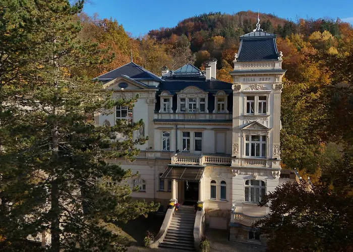 Julius A Emma - Luxury Boutique Retreat